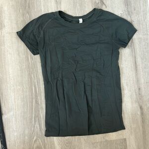 Athleta Fitted Shirt Size M